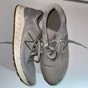 New balance Arishi Fresh foam 8.5